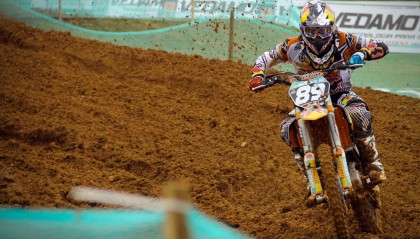 开云真人娱乐官网-【比赛策略】如何布置攻守转换？顶尖运动员的战术揭秘，足球攻守转换的战术要求