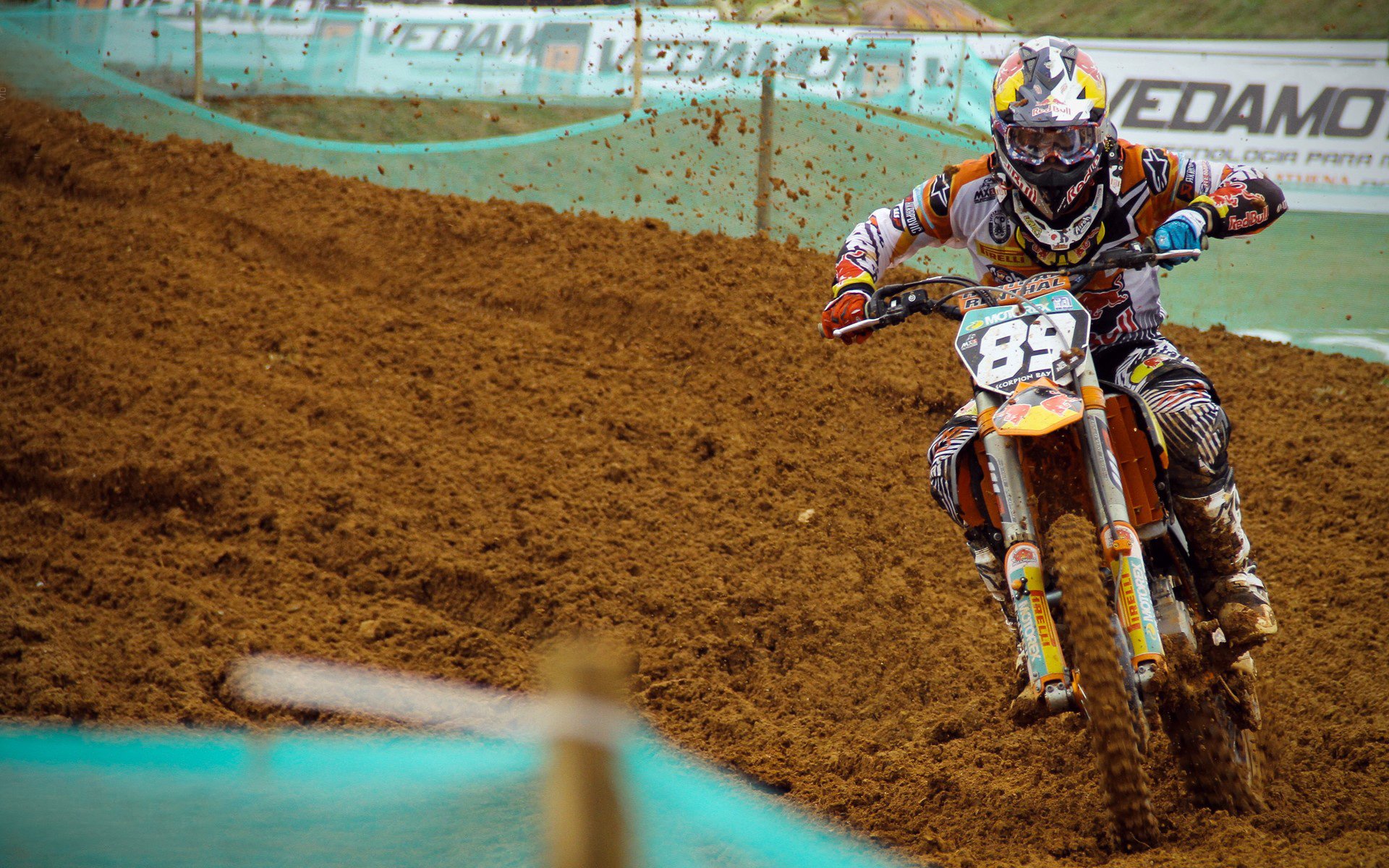 【比赛策略】如何布置攻守转换？顶尖运动员的战术揭秘，足球攻守转换的战术要求